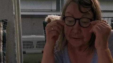 外国人吃酸瓜视频,外国友人的酸爽体验大揭秘