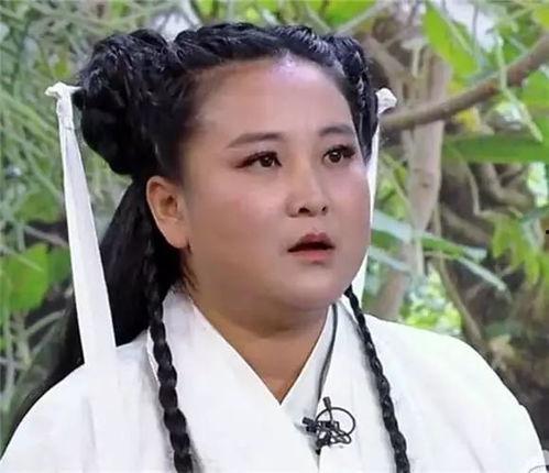 小龙女吃瓜视频