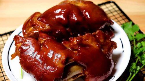 瓜妹吃猪蹄的视频大全集,美味诱惑，欢乐无限大盘点