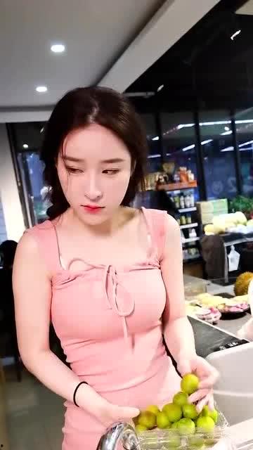 广西小表妹吃瓜视频大全,趣味横生的乡村生活瞬间  第1张