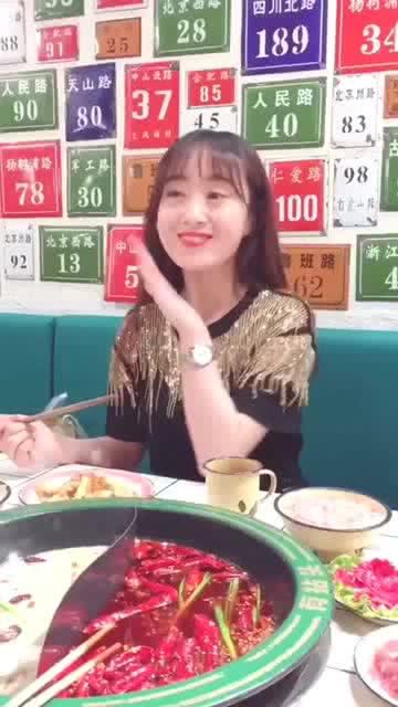 广西小表妹吃瓜视频大全,趣味横生的乡村生活瞬间  第2张