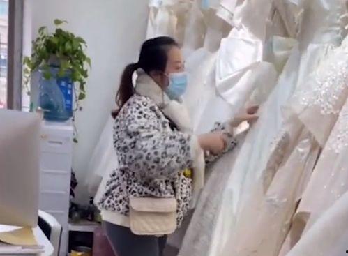 河北婚纱店吃瓜视频曝光,一场意外的“婚礼现场”风波  第3张